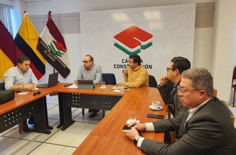 Reunión de trabajo con el director de negocios inmobiliarios del BDE