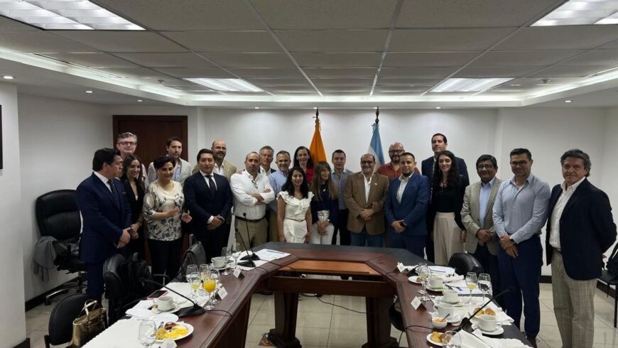 Reunión con el presidente de la república y representantes de estado